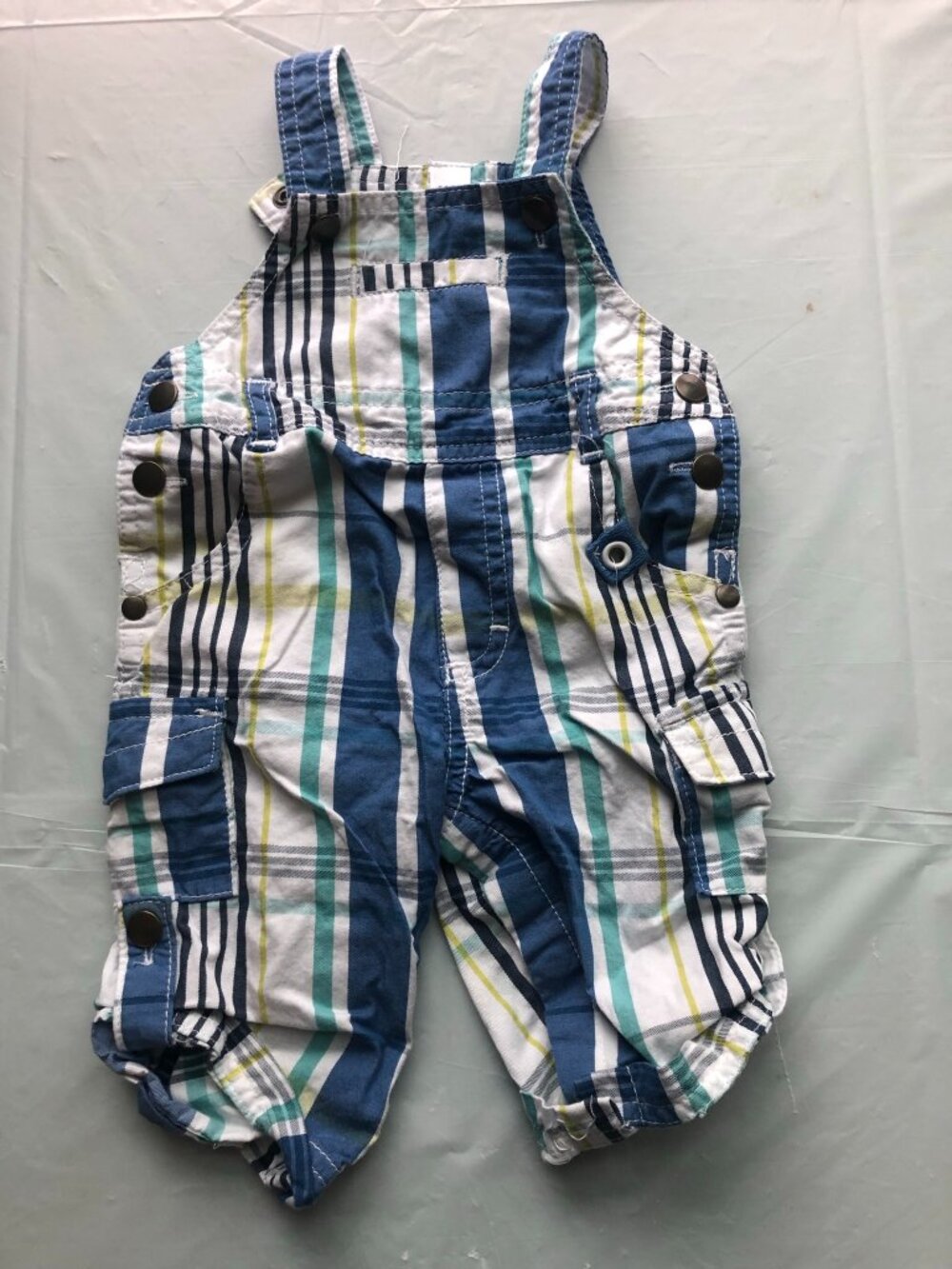 0-3 Months Plaid Jumper (No Brand); Cargo style w/pockets; Bundle & Save!